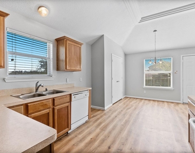 12546 Ridgecrest Drive - Photo Thumbnail 19