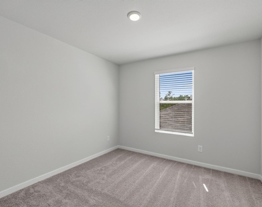 7762 Bergamot Circle - Photo Thumbnail 37