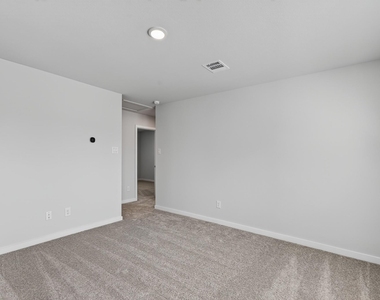 7762 Bergamot Circle - Photo Thumbnail 29