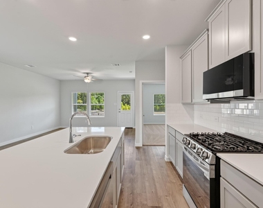 7762 Bergamot Circle - Photo Thumbnail 14