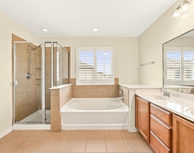 12410 Skyview Star Court - Photo Thumbnail 20