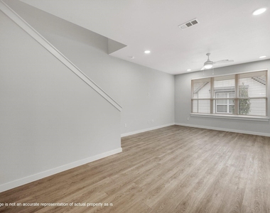 10115 Danielson Grove Drive - Photo Thumbnail 6
