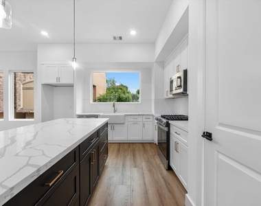4804 Elysian Street - Photo Thumbnail 7