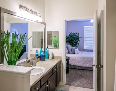 15270 Voss Road - Photo Thumbnail 5