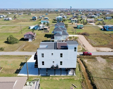 4026 5th Street - Photo Thumbnail 5
