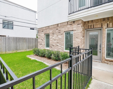5903 Val Verde Street - Photo Thumbnail 8