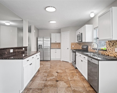 17414 Turquoise Stream Drive - Photo Thumbnail 7