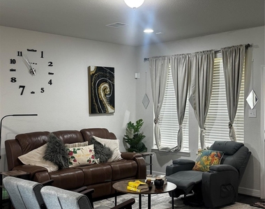 3603 Homestead Ridge Lane - Photo Thumbnail 12