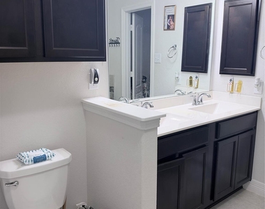 3603 Homestead Ridge Lane - Photo Thumbnail 7