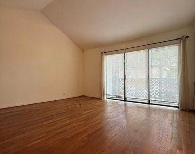 2829 Timmons Lane - Photo Thumbnail 7