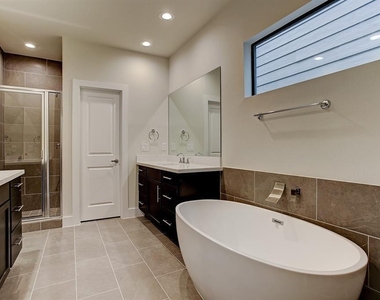 9419 Benbow Park Lane - Photo Thumbnail 1