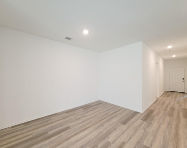 23651 Silver Concord Drive - Photo Thumbnail 32