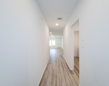23651 Silver Concord Drive - Photo Thumbnail 4