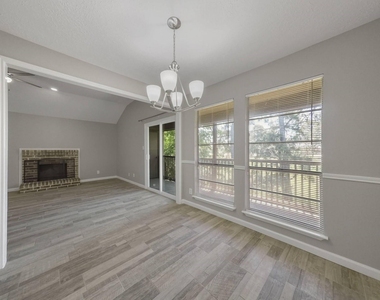 13607 Ravensway Drive - Photo Thumbnail 6