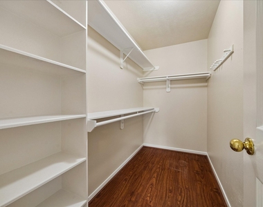 9703 Blanchard Springs Drive - Photo Thumbnail 13