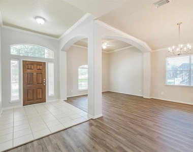 2922 Lemmingham Drive - Photo Thumbnail 8