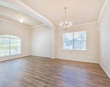 2922 Lemmingham Drive - Photo Thumbnail 18