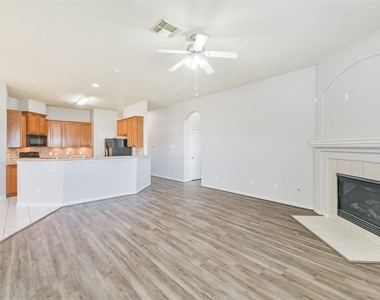 2922 Lemmingham Drive - Photo Thumbnail 11
