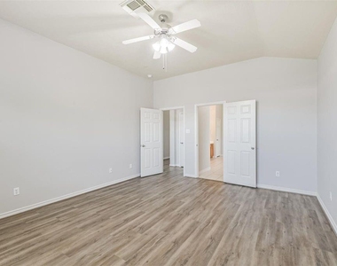 2922 Lemmingham Drive - Photo Thumbnail 20