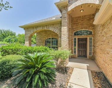 2922 Lemmingham Drive - Photo Thumbnail 2