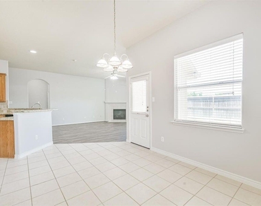 2922 Lemmingham Drive - Photo Thumbnail 17