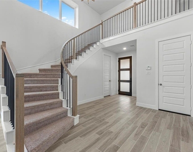 10427 Shining Dawn Way - Photo Thumbnail 12