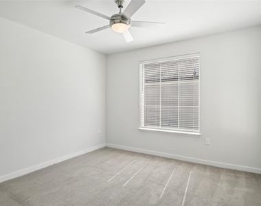3651-934 S Custer Road - Photo Thumbnail 11