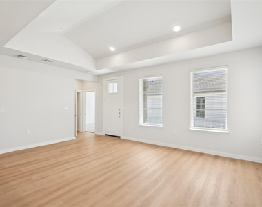 3651-934 S Custer Road - Photo Thumbnail 4