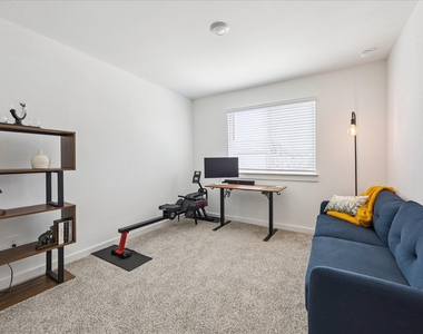 3215 Creston Gate Drive - Photo Thumbnail 11
