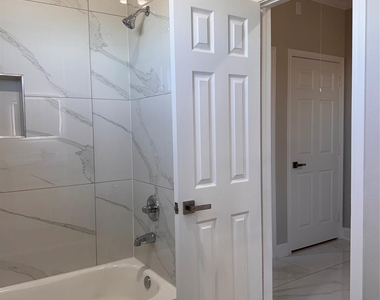4406 Oats Street - Photo Thumbnail 15
