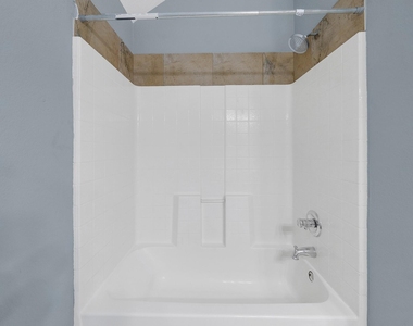 5107 Lost Cove Lane - Photo Thumbnail 25