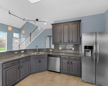 5107 Lost Cove Lane - Photo Thumbnail 6