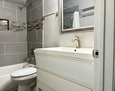 7510 Shadyvilla Lane - Photo Thumbnail 9