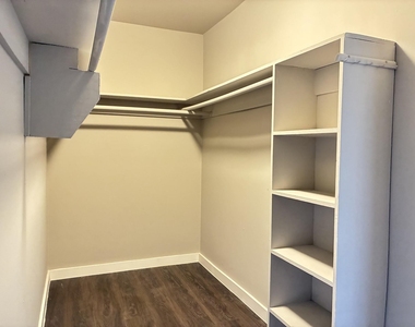 7510 Shadyvilla Lane - Photo Thumbnail 11