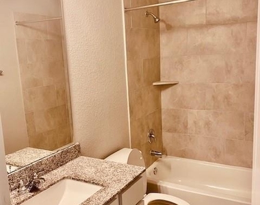 31422 Horseshoe Meadow Bend - Photo Thumbnail 16