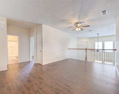 5007 Jade Cove Court - Photo Thumbnail 30
