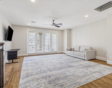 921 Dunleigh Meadows Lane - Photo Thumbnail 6