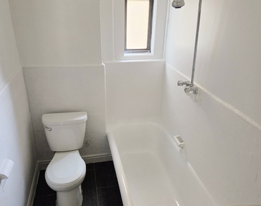 8320 Bay Parkway - Photo Thumbnail 3