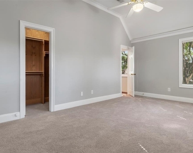 3106 Sackett Street - Photo Thumbnail 21