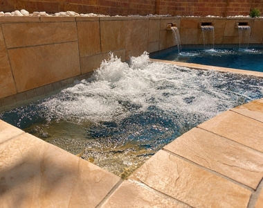 3106 Sackett Street - Photo Thumbnail 32