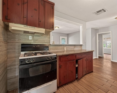 10506 Buffum Street - Photo Thumbnail 7