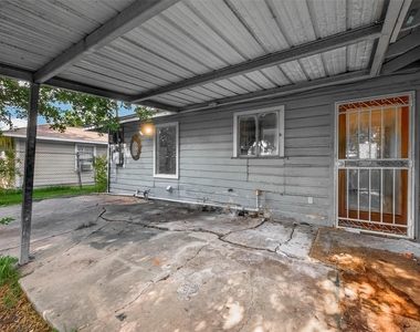 10506 Buffum Street - Photo Thumbnail 32