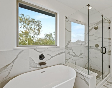1108 Brooks Street - Photo Thumbnail 15