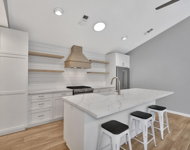 11 Bitterwood Court - Photo Thumbnail 12