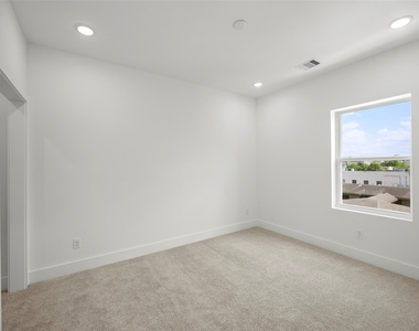 870 W Little York Road - Photo Thumbnail 29