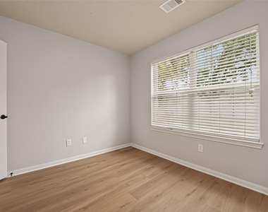 16299 Hidden Deer Lane - Photo Thumbnail 10