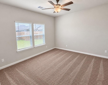 4026 Bay Court - Photo Thumbnail 6