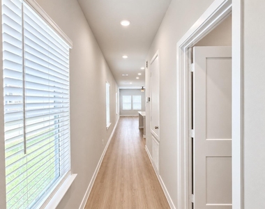4026 Bay Court - Photo Thumbnail 1