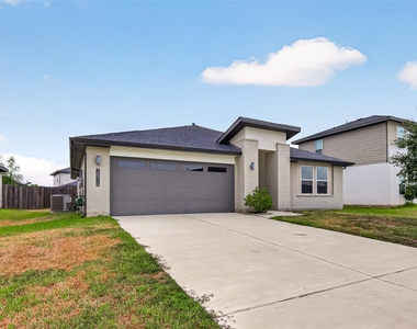 28926 Yachting Point Lane - Photo Thumbnail 49