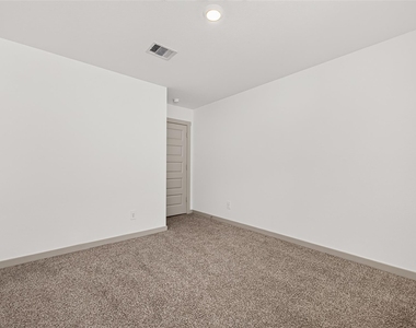 28926 Yachting Point Lane - Photo Thumbnail 28